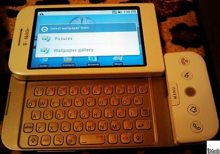 htc-dream-g1-gphone-google-handy.jpg